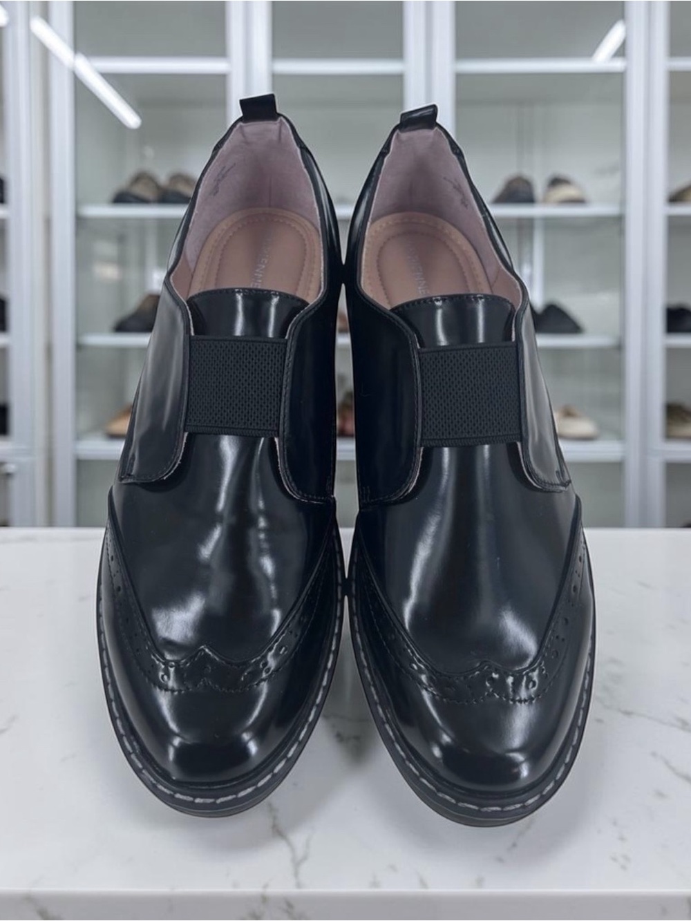 Adrienne Vittadini Shanti Black Leather Academia Minimalist Goth Loafer Sz. 9